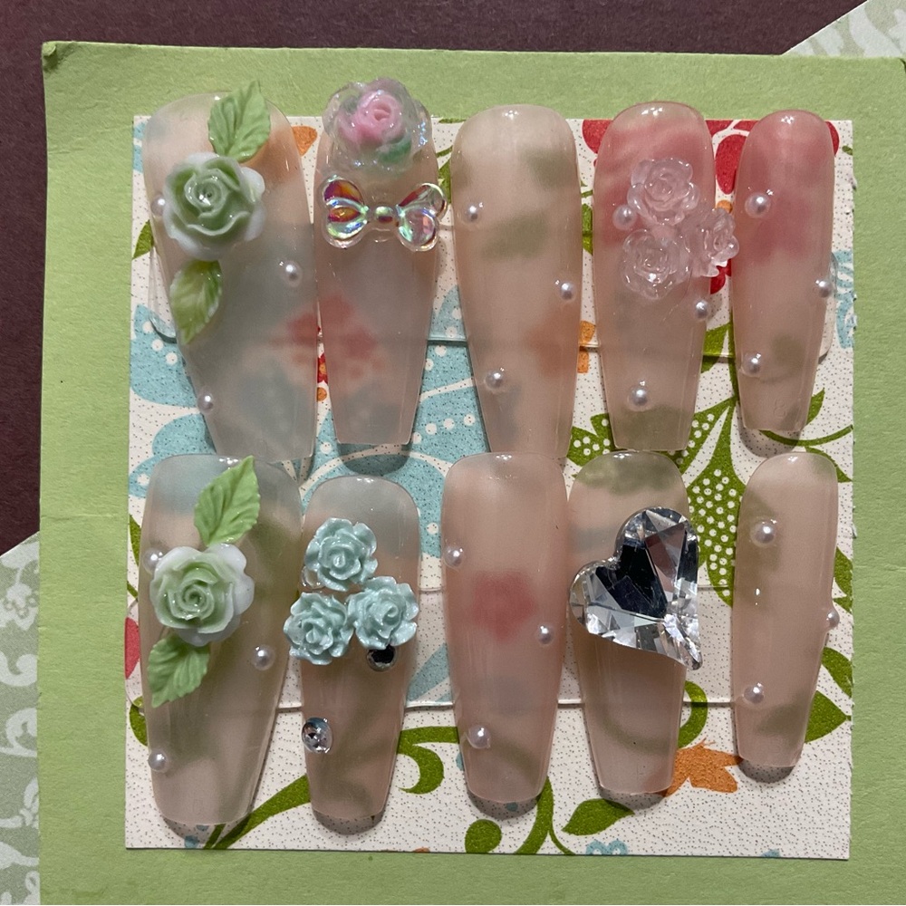 Floral and Crystal Embellished Bridal Press On Nails Set - Bridal Collection